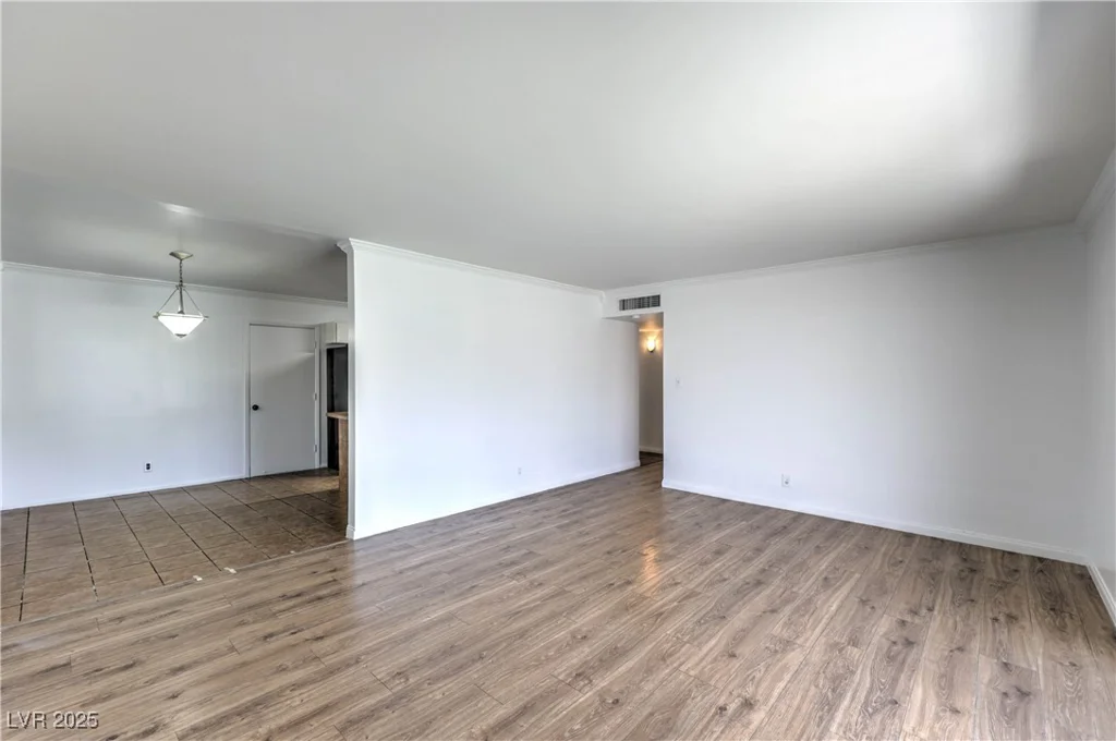 6309 Cromwell, Las Vegas, NV 89107