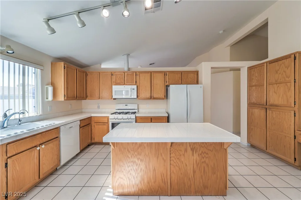 107 Grantsville, Henderson, NV 89002