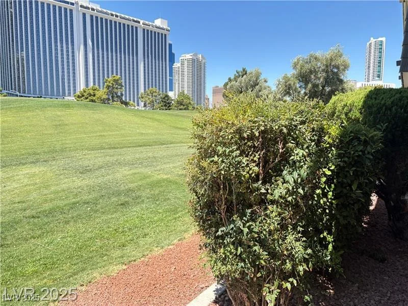 2843 Geary, Las Vegas, NV 89109