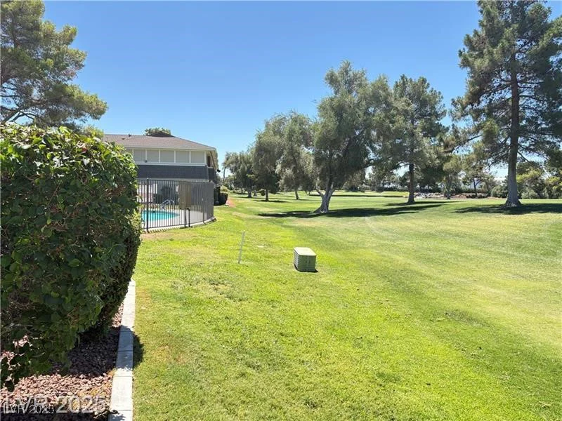 2843 Geary, Las Vegas, NV 89109