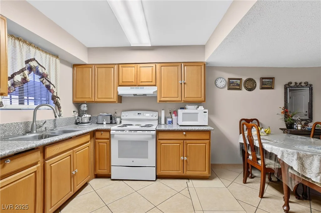 3521 Rio Robles, North Las Vegas, NV 89030
