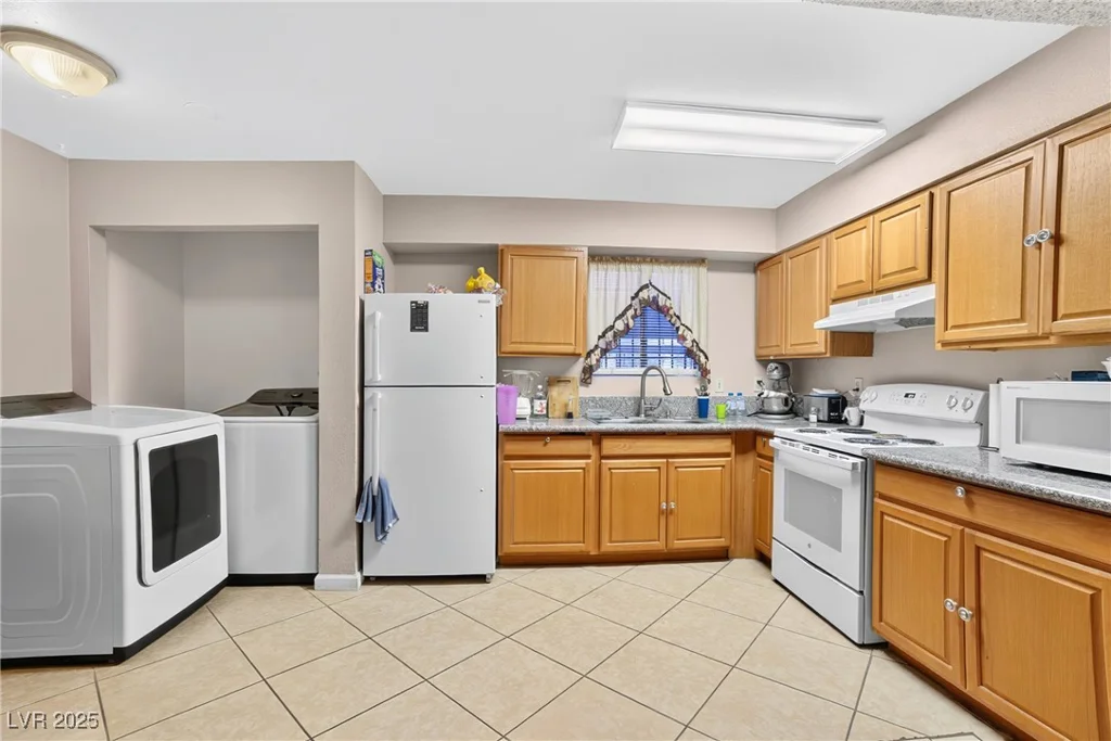 3521 Rio Robles, North Las Vegas, NV 89030