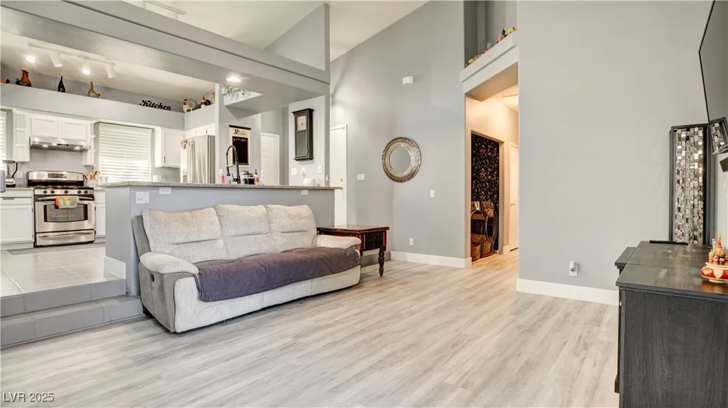 10180 Lookout Bridge, Las Vegas, NV 89183