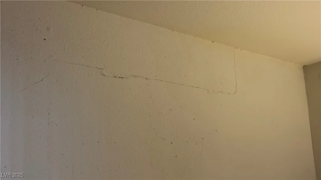 1881 Alexander, North Las Vegas, NV 89032