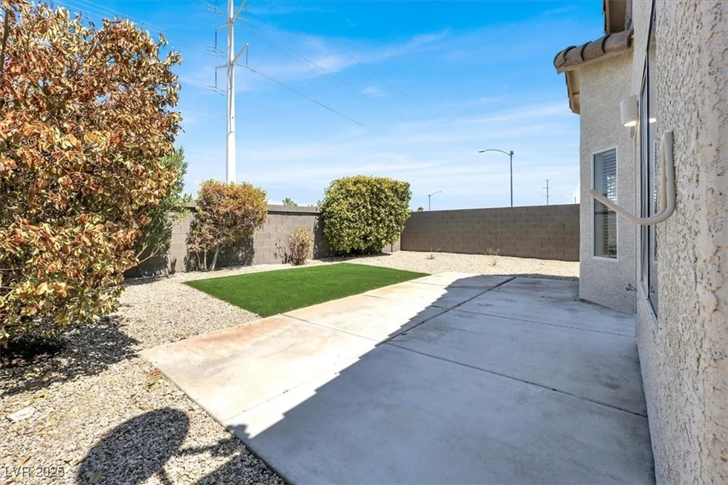 3448 Kapalua Bay, Las Vegas, NV 89129