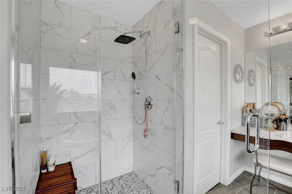 9413 Artesian Oak, Las Vegas, NV 89149