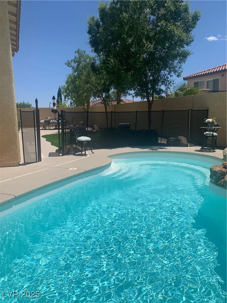 9413 Artesian Oak, Las Vegas, NV 89149