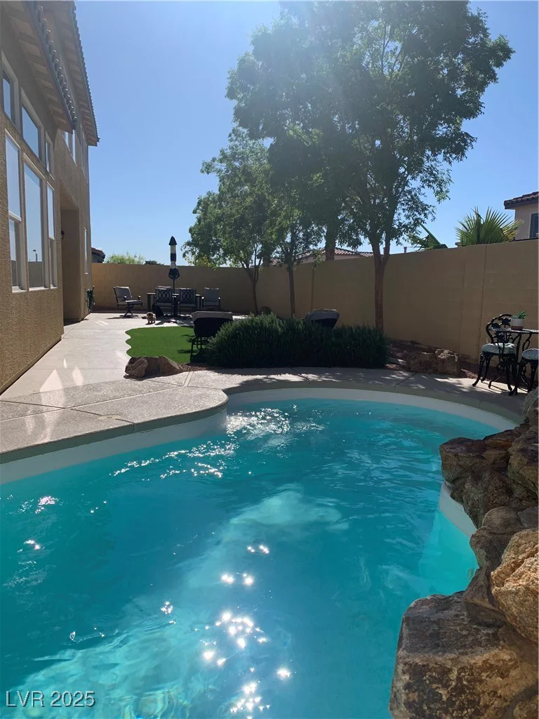 9413 Artesian Oak, Las Vegas, NV 89149