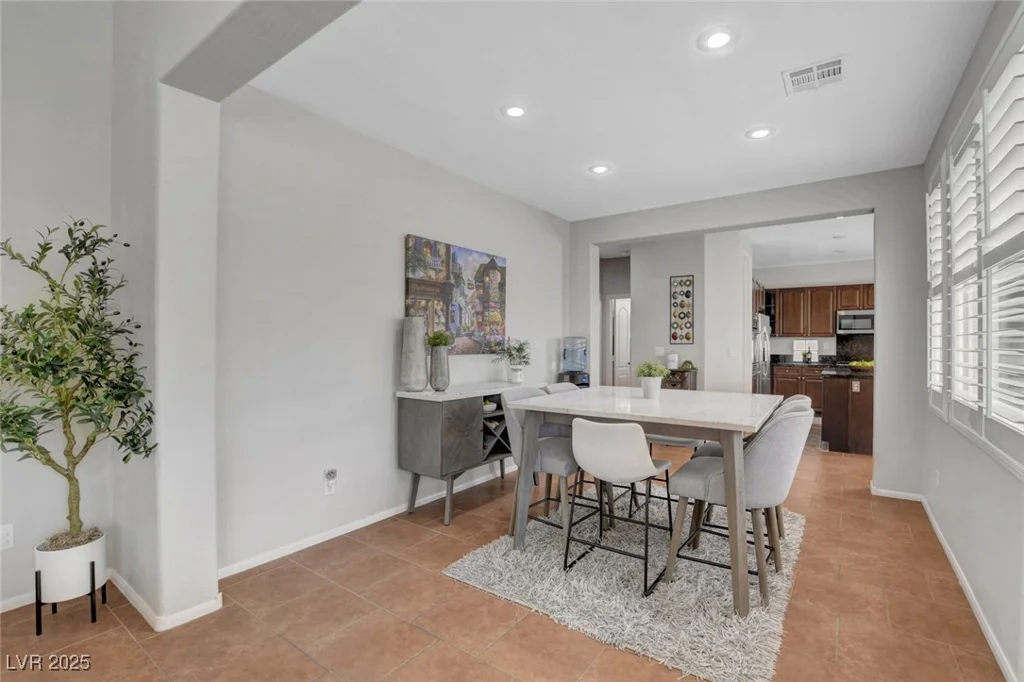 9413 Artesian Oak, Las Vegas, NV 89149