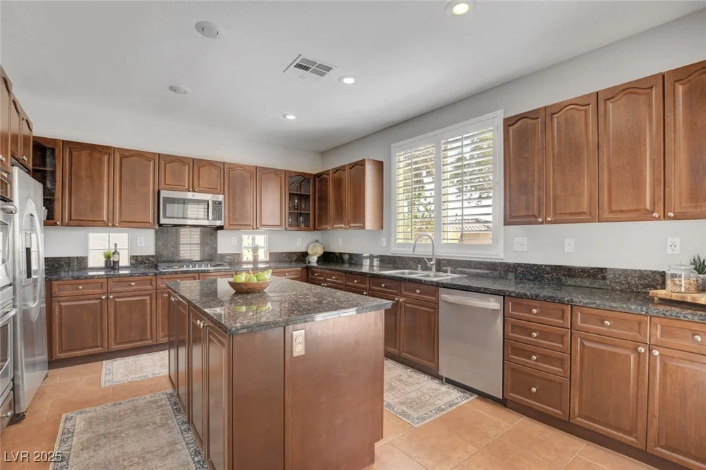 9413 Artesian Oak, Las Vegas, NV 89149