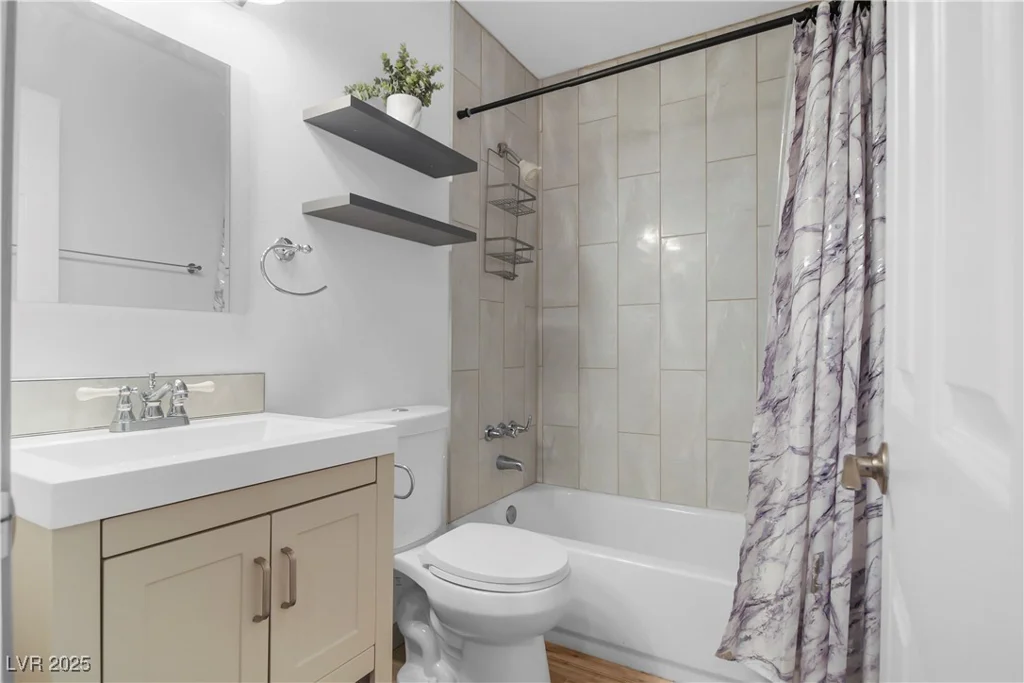 1338 Labrador, Las Vegas, NV 89142