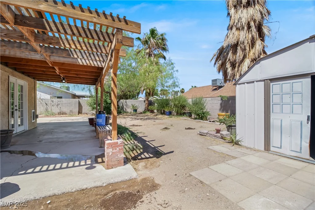 1338 Labrador, Las Vegas, NV 89142