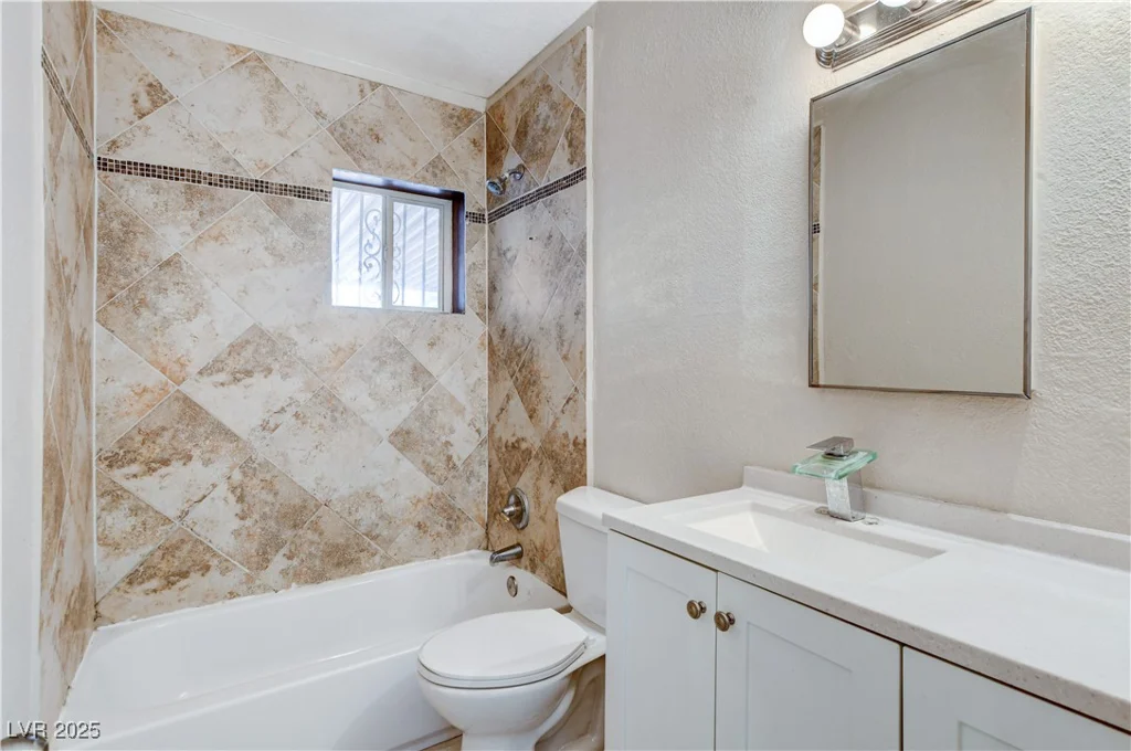 1600 Piper, North Las Vegas, NV 89030