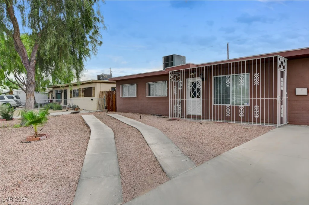 1600 Piper, North Las Vegas, NV 89030