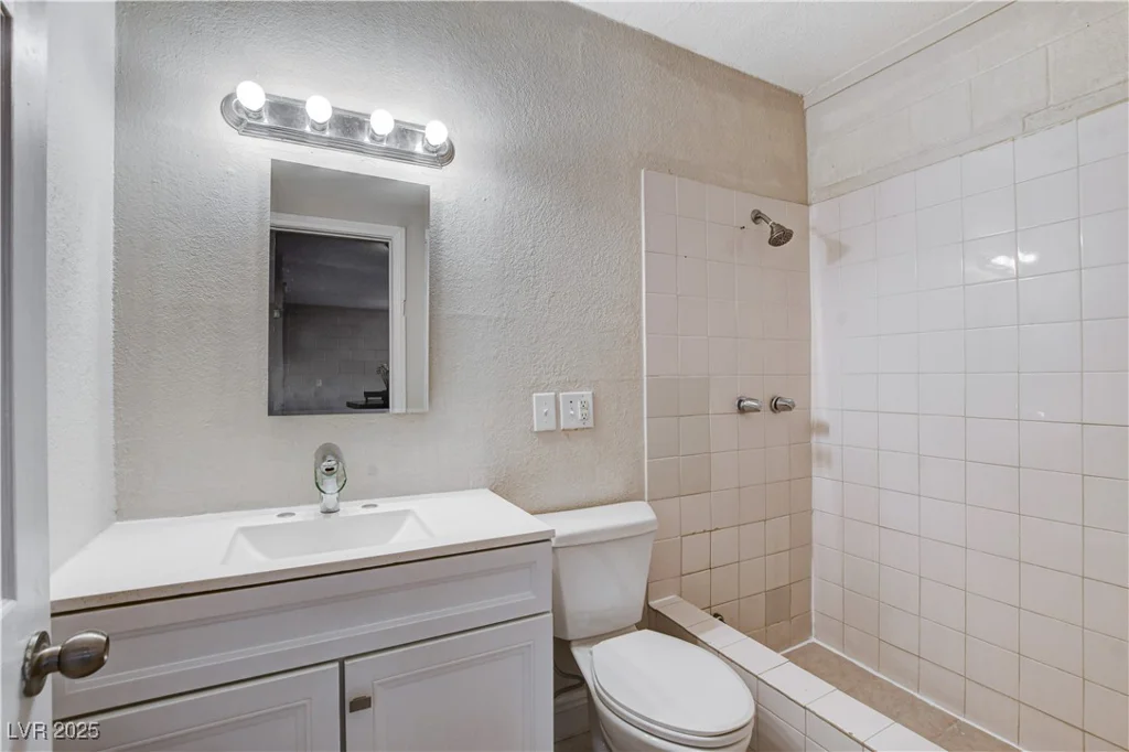 1600 Piper, North Las Vegas, NV 89030
