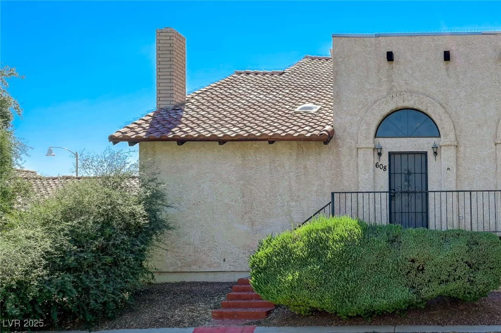 608 Sea Pines, Las Vegas, NV 89107
