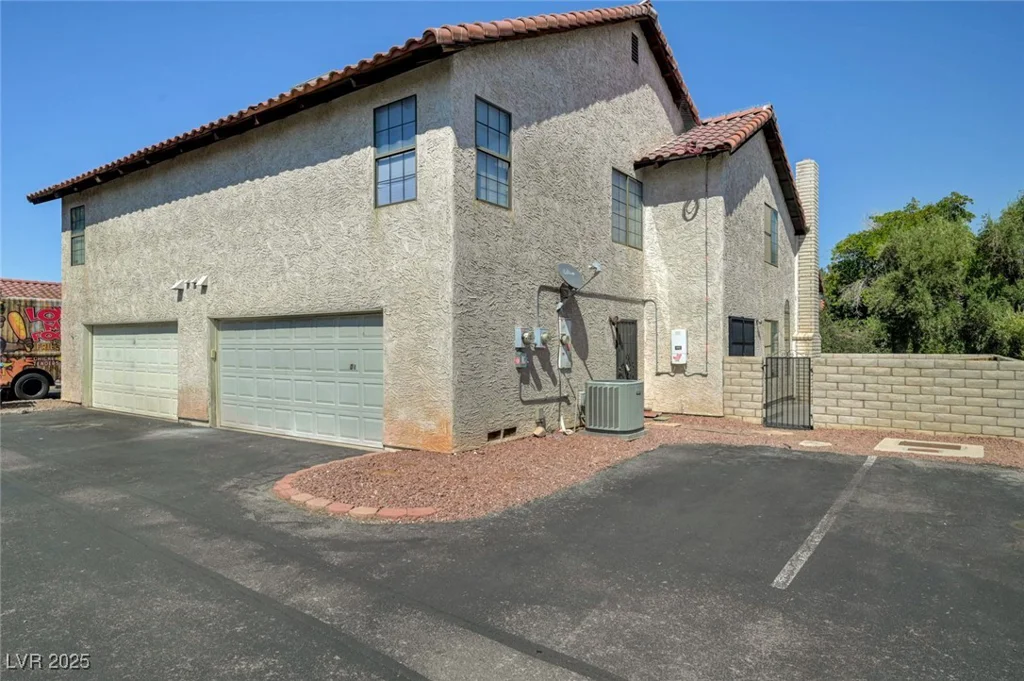 608 Sea Pines, Las Vegas, NV 89107