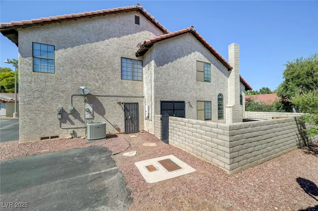 608 Sea Pines, Las Vegas, NV 89107