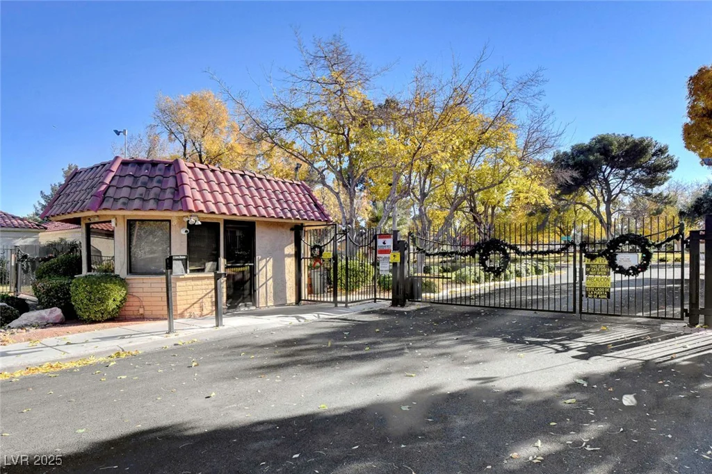 608 Sea Pines, Las Vegas, NV 89107