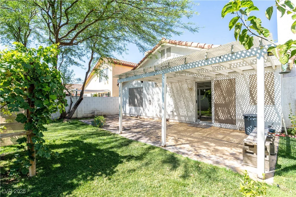 4812 Farlington, Las Vegas, NV 89147