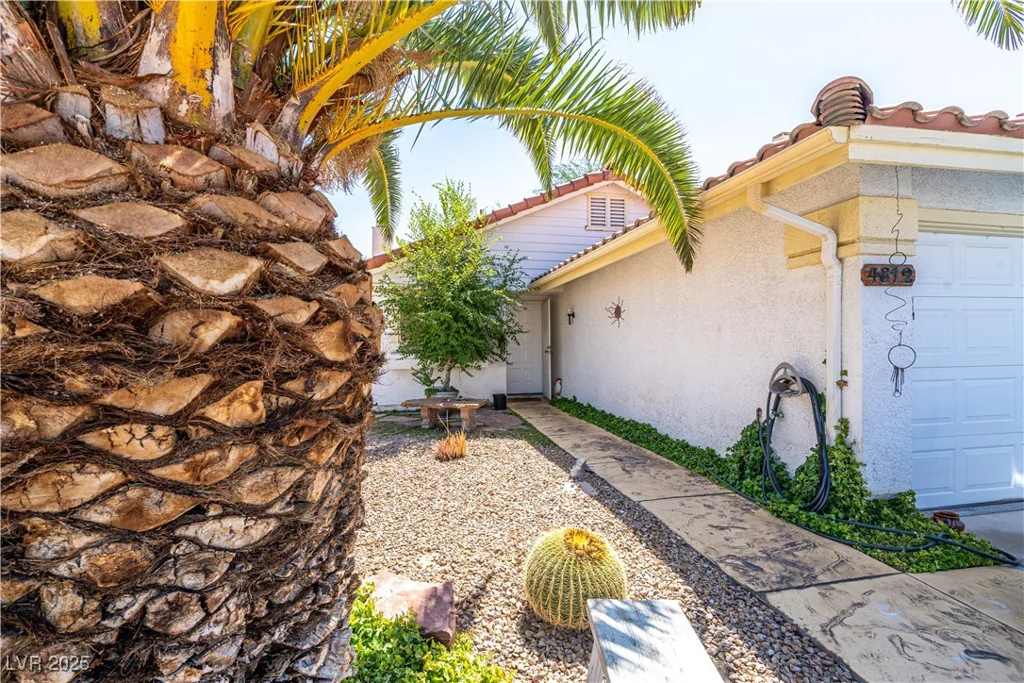 4812 Farlington, Las Vegas, NV 89147