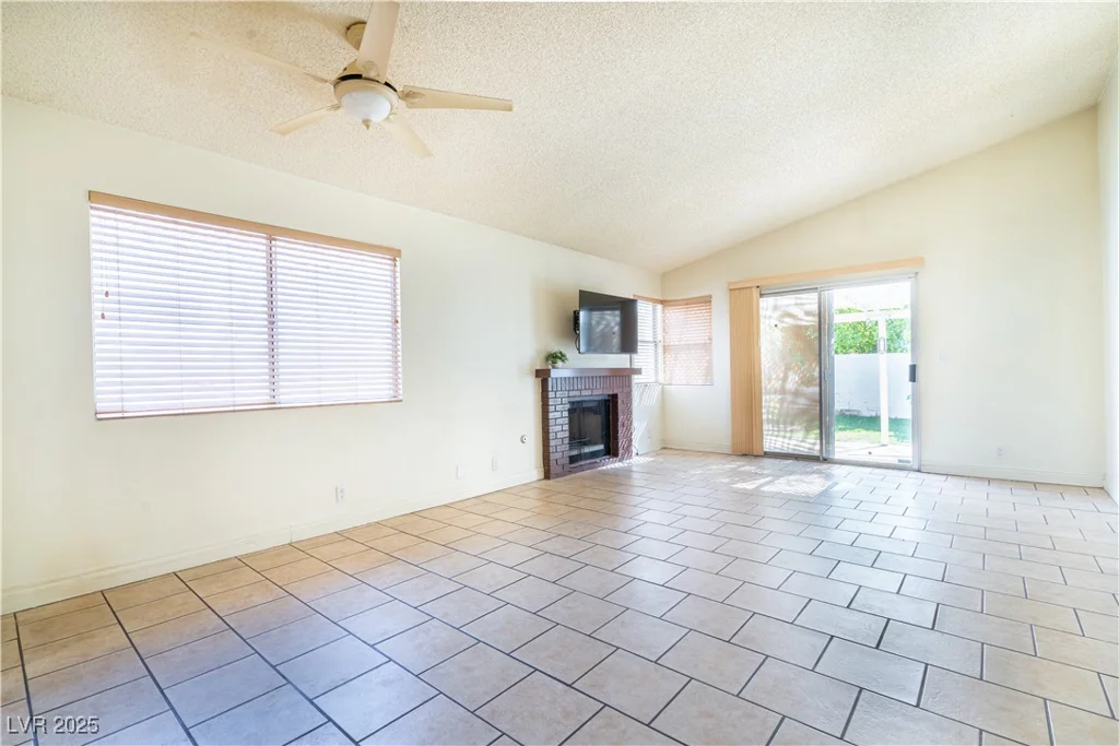 4812 Farlington, Las Vegas, NV 89147