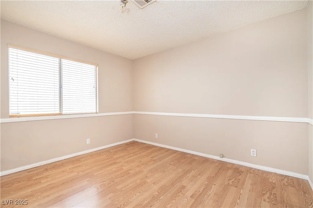 4812 Farlington, Las Vegas, NV 89147