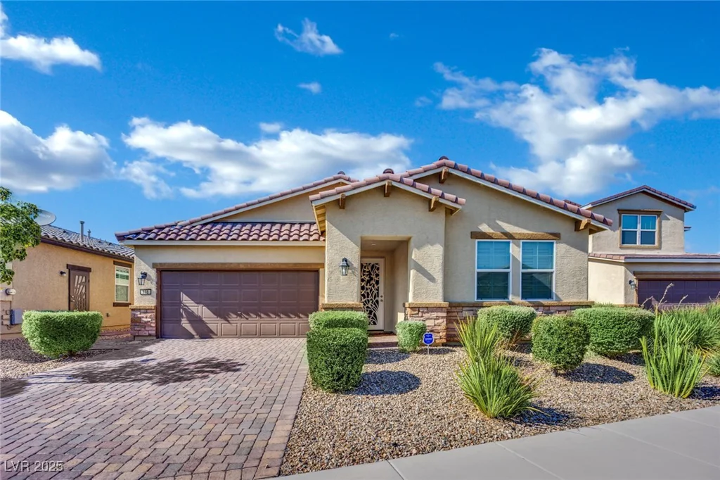 118 Scarlett View, North Las Vegas, NV 89031