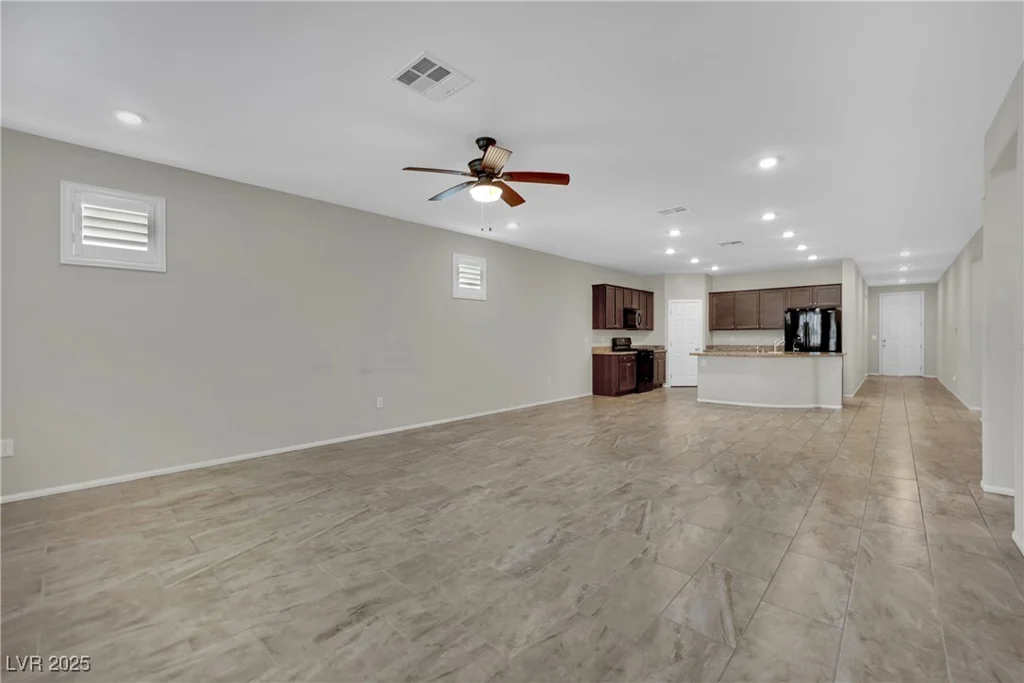 118 Scarlett View, North Las Vegas, NV 89031