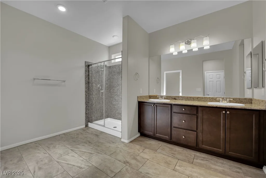 118 Scarlett View, North Las Vegas, NV 89031