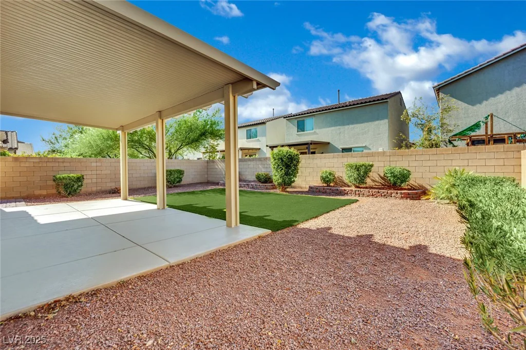 118 Scarlett View, North Las Vegas, NV 89031