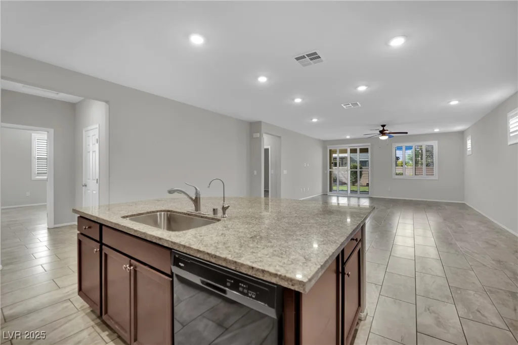 118 Scarlett View, North Las Vegas, NV 89031