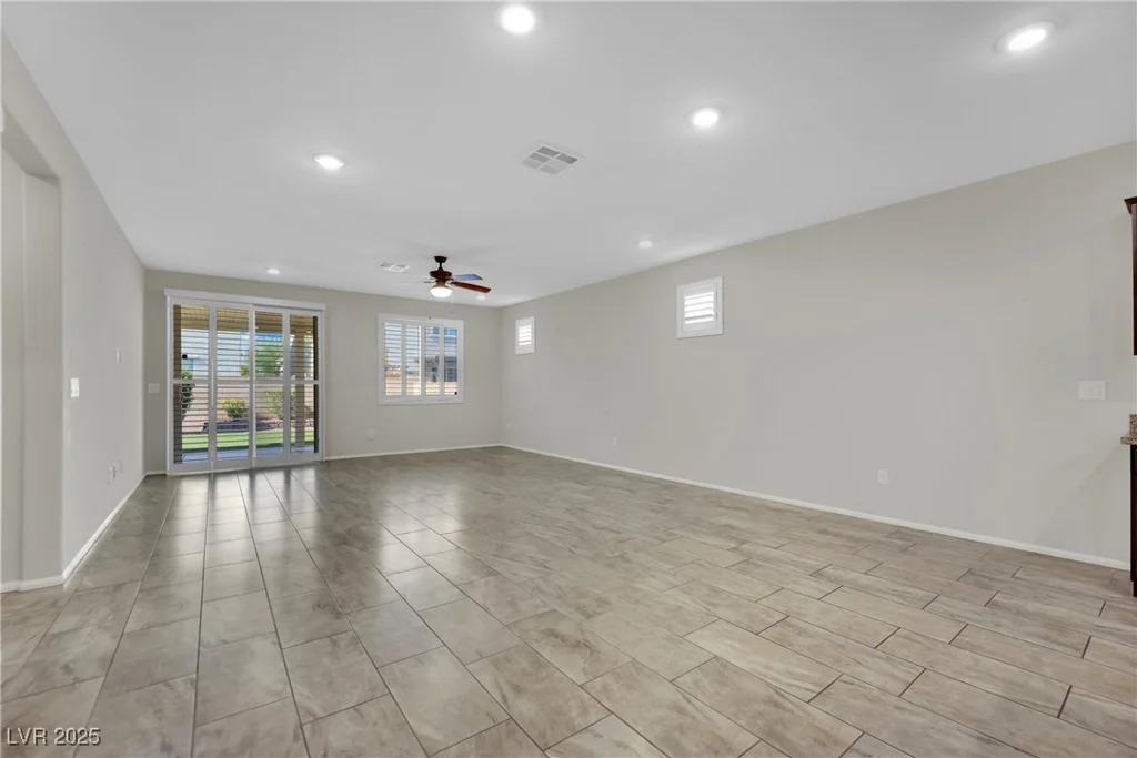 118 Scarlett View, North Las Vegas, NV 89031