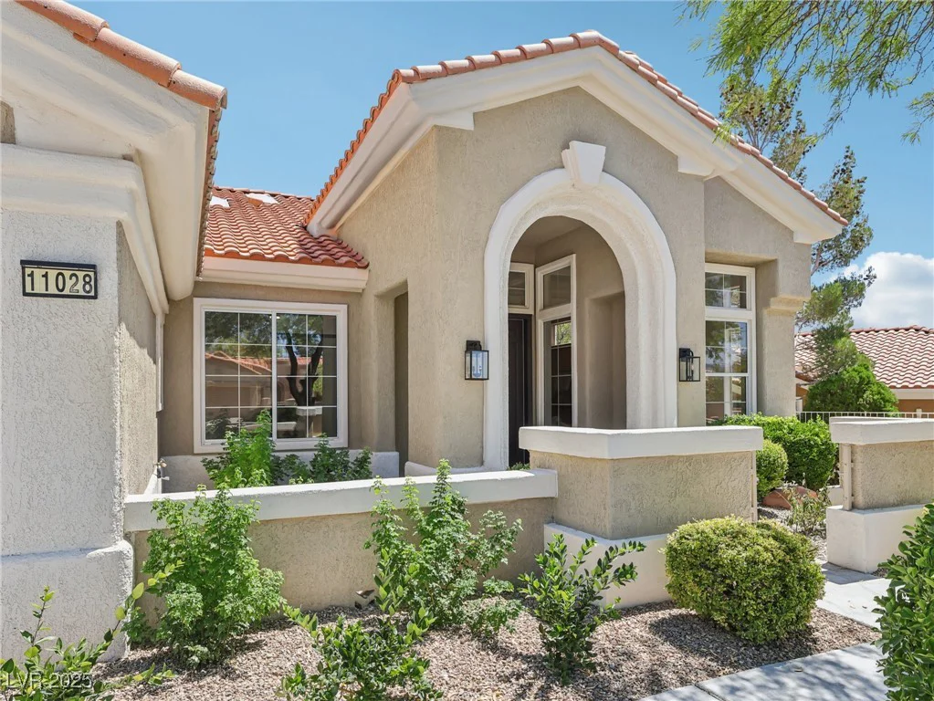 11028 Mission Lakes, Las Vegas, NV 89134