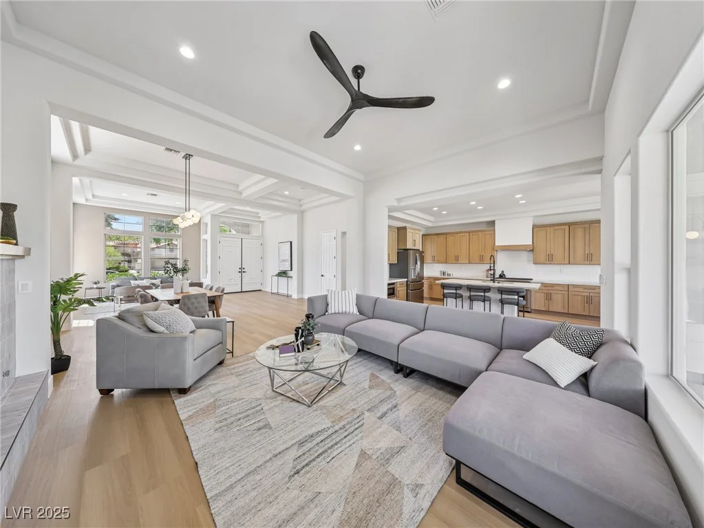 11028 Mission Lakes, Las Vegas, NV 89134