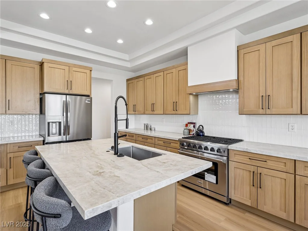 11028 Mission Lakes, Las Vegas, NV 89134