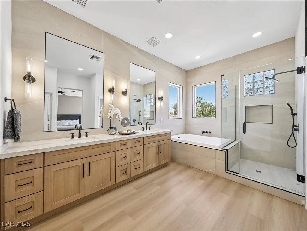 11028 Mission Lakes, Las Vegas, NV 89134
