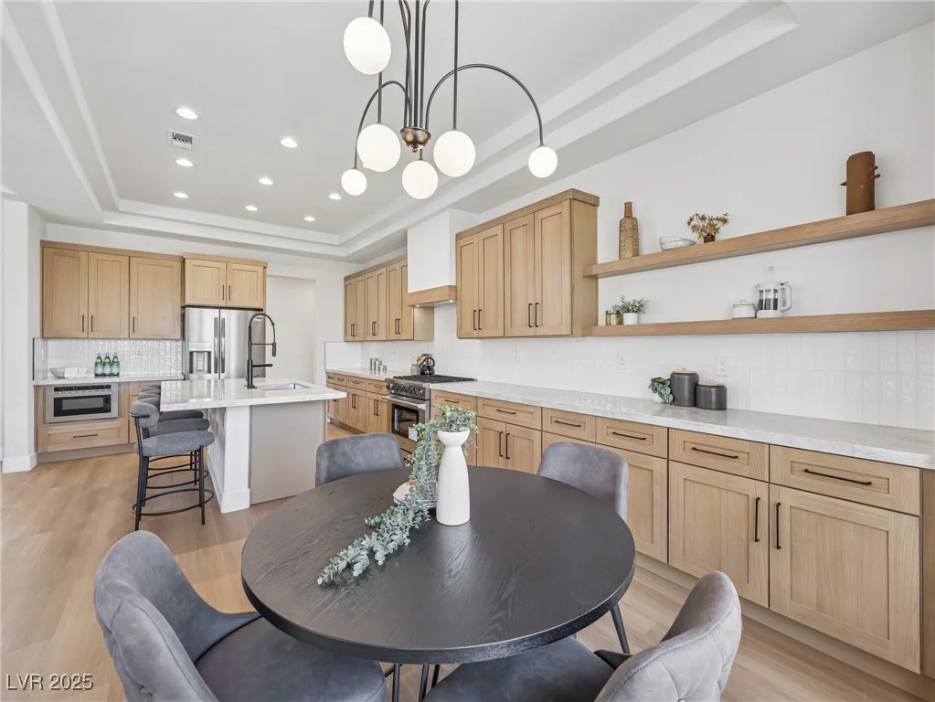 11028 Mission Lakes, Las Vegas, NV 89134