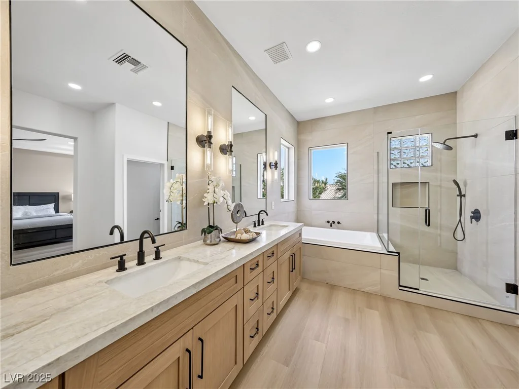 11028 Mission Lakes, Las Vegas, NV 89134