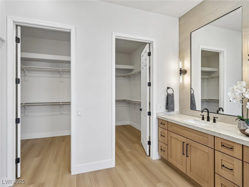 11028 Mission Lakes, Las Vegas, NV 89134