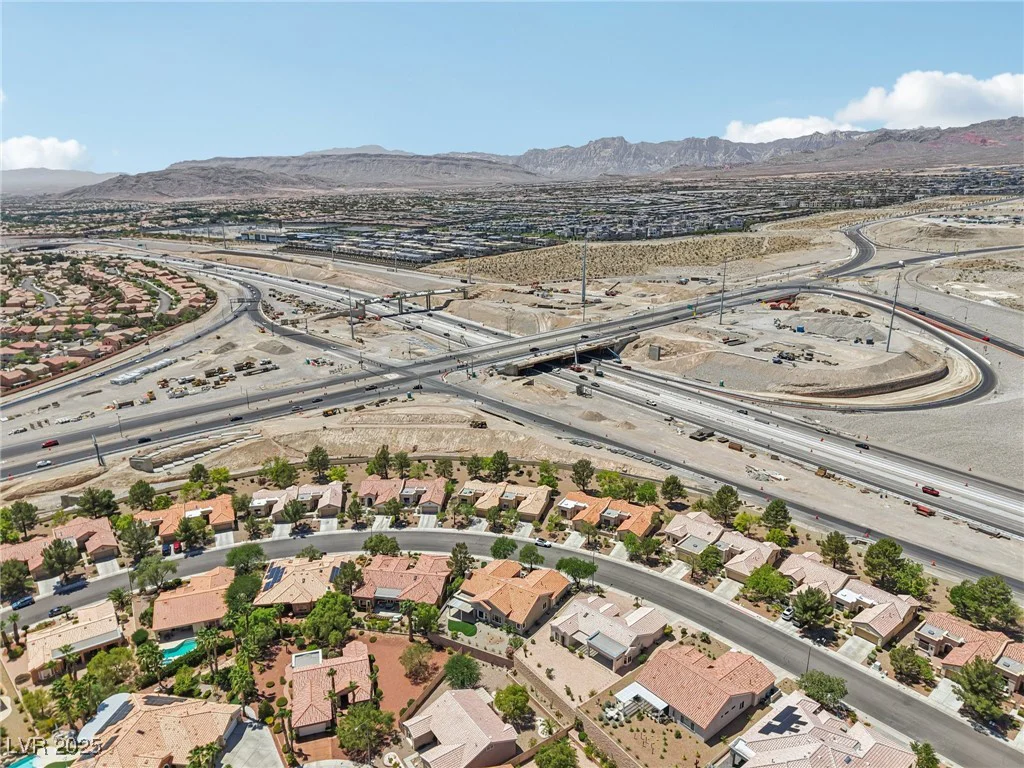 11028 Mission Lakes, Las Vegas, NV 89134