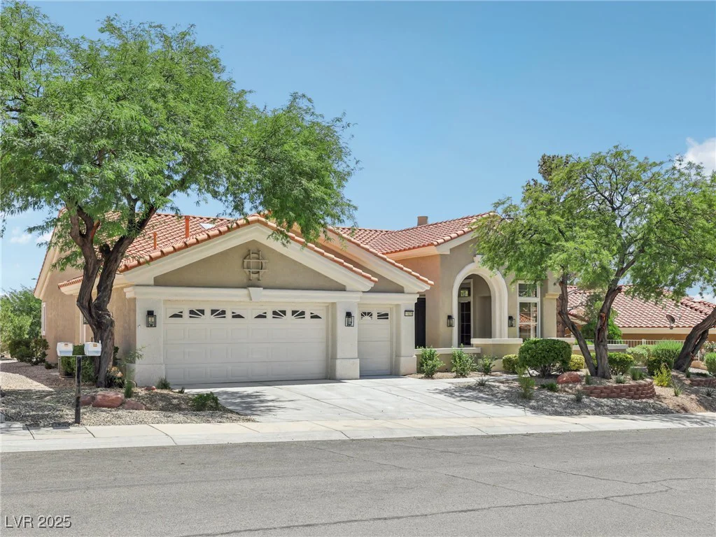 11028 Mission Lakes, Las Vegas, NV 89134