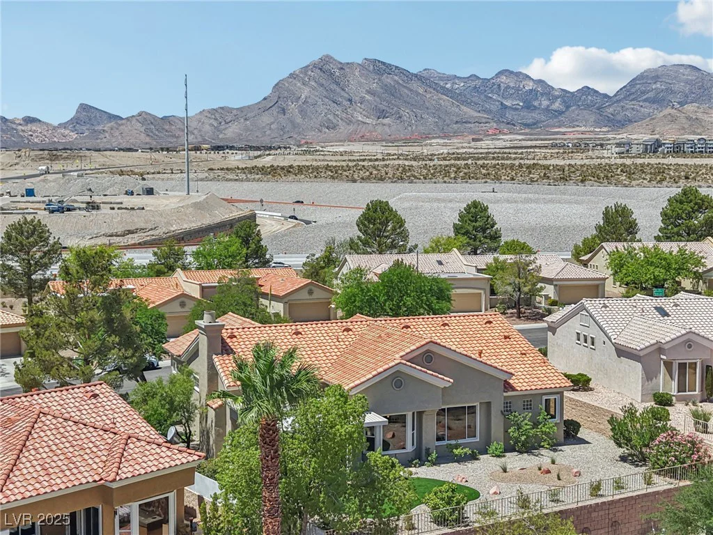 11028 Mission Lakes, Las Vegas, NV 89134