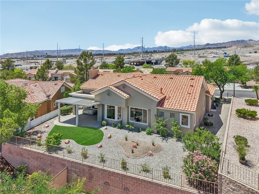 11028 Mission Lakes, Las Vegas, NV 89134