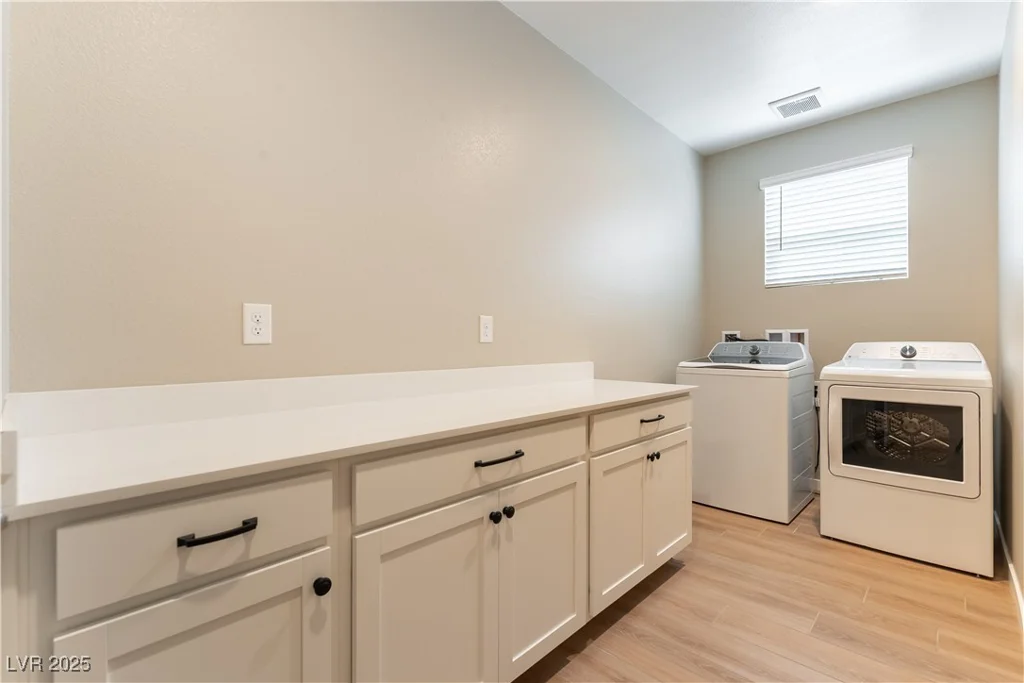 9727 Dune River, Las Vegas, NV 89178