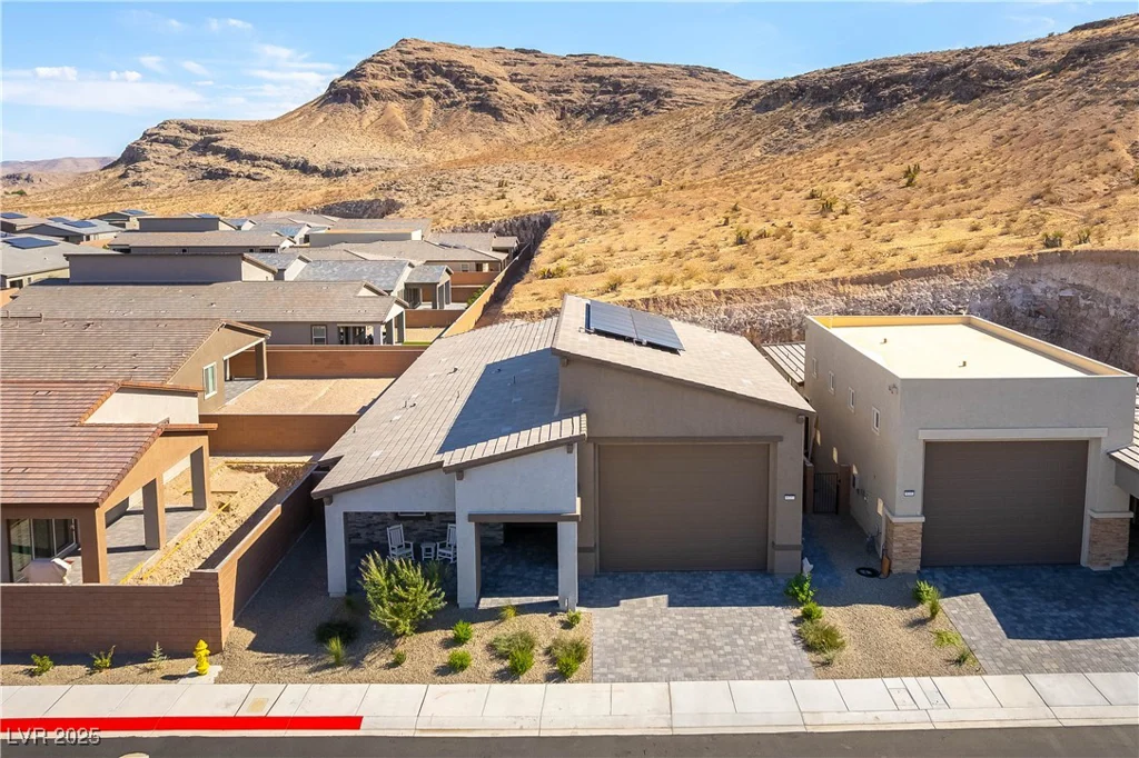 9727 Dune River, Las Vegas, NV 89178