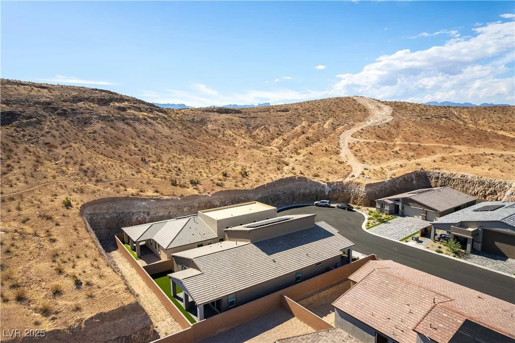 9727 Dune River, Las Vegas, NV 89178