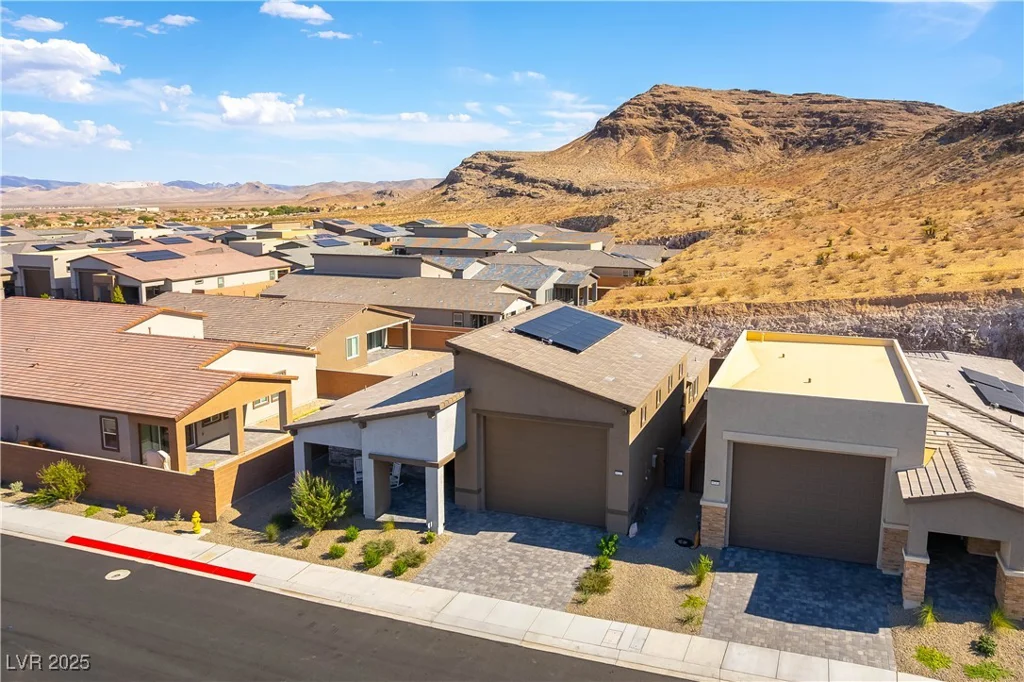 9727 Dune River, Las Vegas, NV 89178