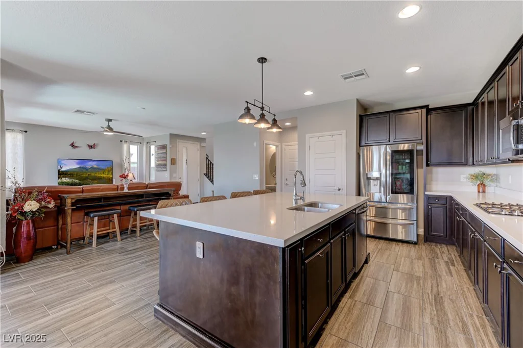 12502 Dolan Point, Las Vegas, NV 89138