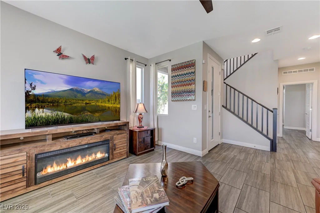 12502 Dolan Point, Las Vegas, NV 89138